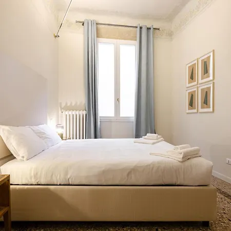 Azeglio Luxury Homes * ボローニャ